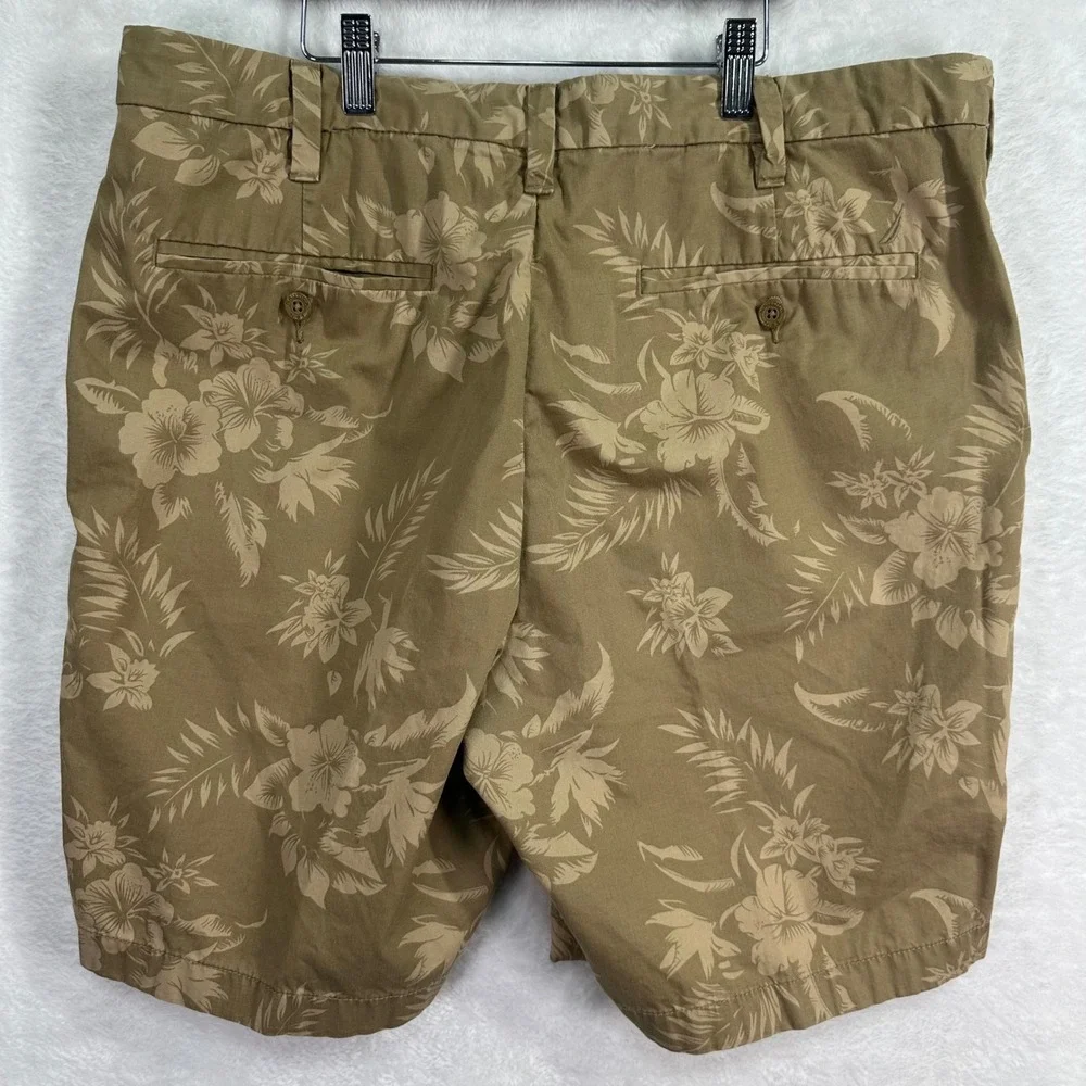 Nautica Shorts‎ Mens 36 Tan Floral Flat Front Chino Tropical Summer Casual